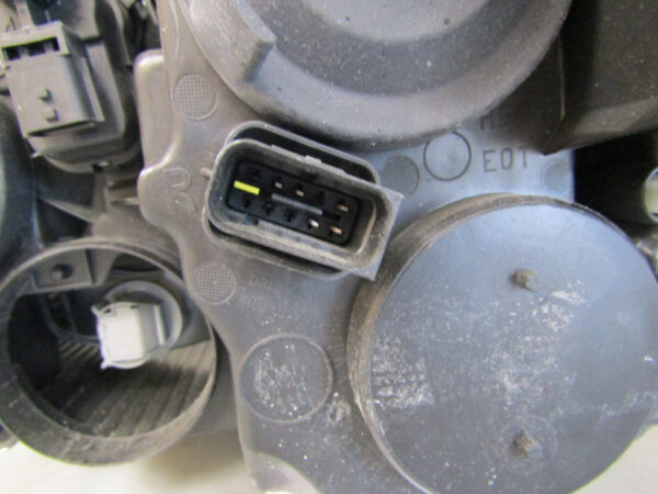 KOPLAMP PEUGEOT 208 II 2 2008 II 2 HALOGEEN 19-23 9823193880 Rechts S671/E10