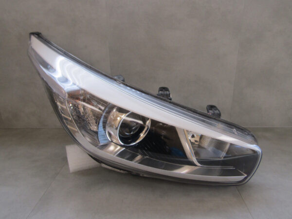 Koplamp Kia Ceed 2 II 12-18 92102A2010 Rechts Q736/K5 16A