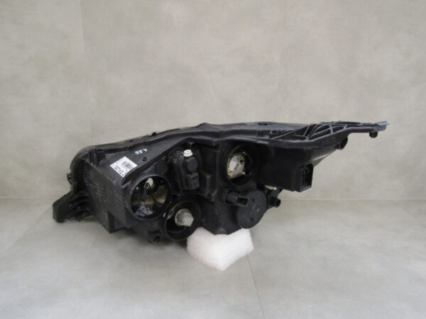 KOPLAMP PEUGEOT 208 II 2 2008 II 2 19-23 9827621380 Rechts Halogeen S465/F193