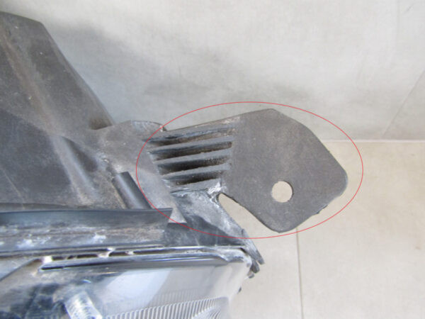 Koplamp Citroen Jumpy 3 16-23 Vivaro 19-23 9808567680 Links  Q696/K5/2B