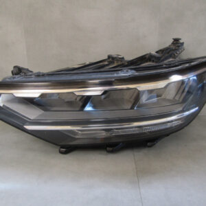 KOPLAMP VW VOLKSWAGEN Passat B8 FACELIFT LED- 19-23 3G1941035P Links Q842/K4 1F