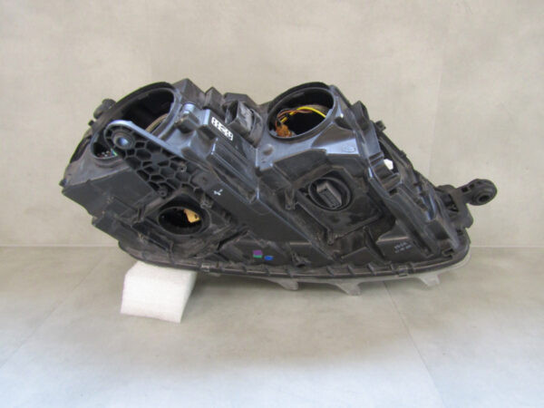 Koplamp Skoda Octavia 3 III 5E XENON 12-16 5E1941015B LINKS Q432/F169