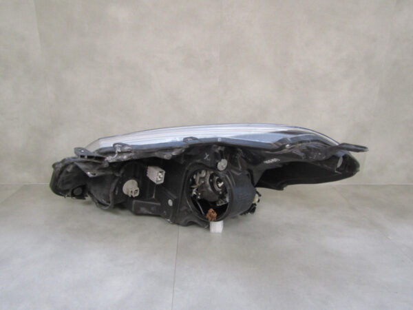 KOPLAMP TOYOTA YARIS 3 III HYBRIDE LED 12-14 Rechts S834/E28