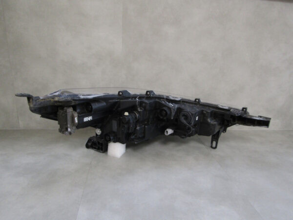 KOPLAMP TOYOTA COROLLA CROSS FULL LED 20- S627/K5/8F Links