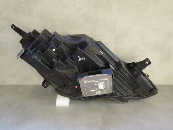 Koplamp Ford Kuga MK3 LED 19-24 LV4B13E015FH LINKS Q381/F89