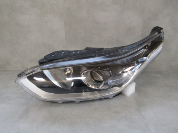 Koplamp Kia Ceed 3 III 18-21 LH 92101J7050 Links Q535/E127