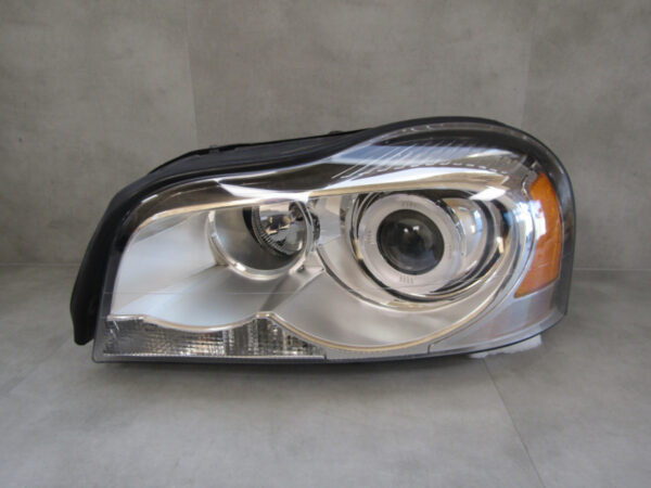 Koplamp Volvo XC90 1 I FACELIFT XENON 06-14 31290892 LINKS Q493/D175