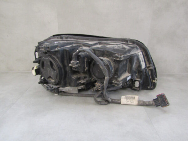 Koplamp Volvo XC90 1 I FACELIFT XENON 06-14 31290892 LINKS Q493/D175