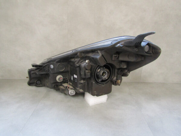 KOPLAMP Toyota Yaris 3 III FACELIFT LED 17-20 RECHTS Q506/B195