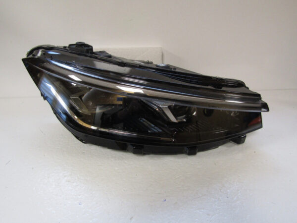 KOPLAMP VOLKSWAGEN VW Passat B9 FULL LED TOP 23- 3J1941036 RECHTS Q145/E46