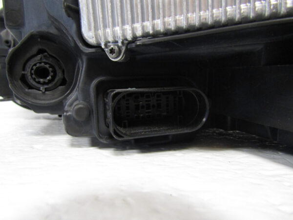 KOPLAMP VOLKSWAGEN VW Passat B9 FULL LED TOP 23- 3J1941036 RECHTS Q145/E46