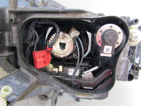 Koplamp Skoda Superb 2 II FACELIFT XENON 13-15 3T1941015H LINKS Q877/K4 4B