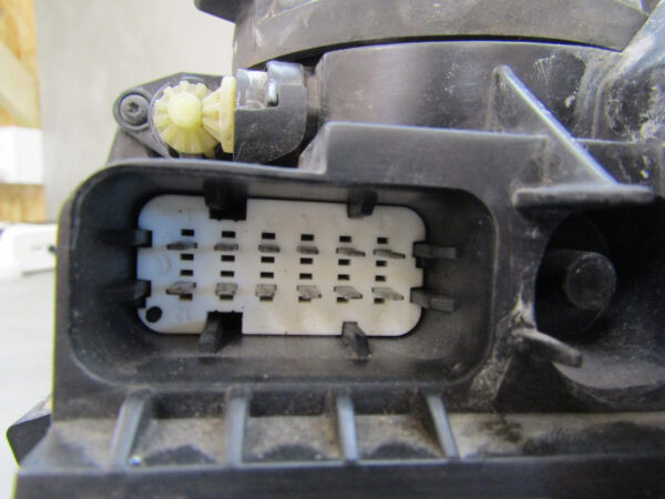 KOPLAMP VOLKSWAGEN VW TOUAREG XEONON 02-06 Rechts S467/E114