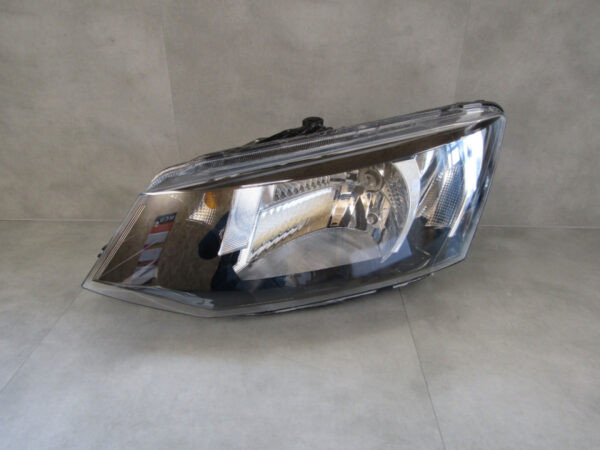 Koplamp Skoda Fabia 3 III 14-18 NORMAAL 6V1941015C Links Q608/K5/10C