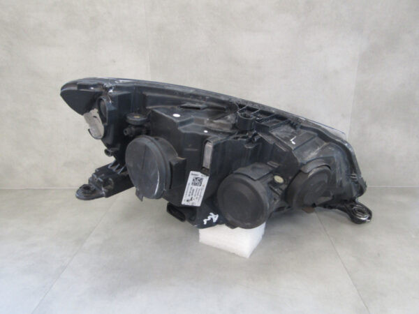 Koplamp Skoda Fabia 3 III 14-18 NORMAAL 6V1941015C Links Q608/K5/10C