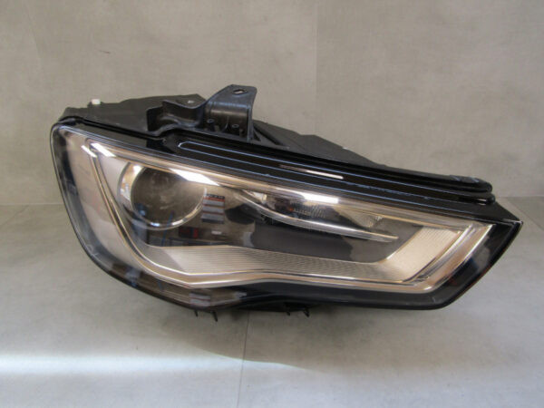 Koplamp Audi A3 8V0 XENON 12-16 8V0941005D RECHTS Q879/K4 15B