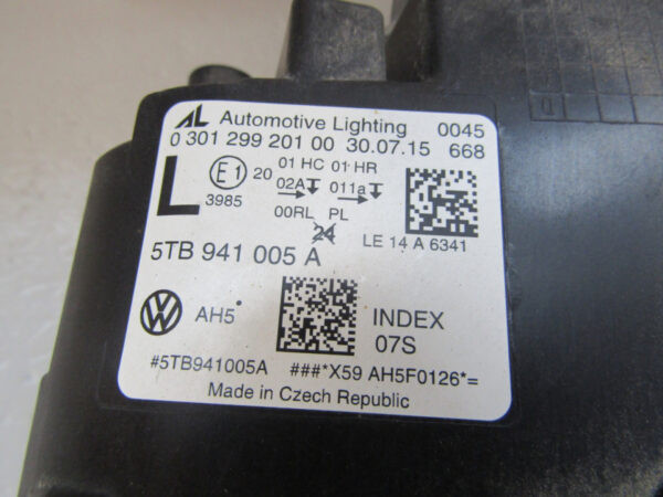 KOPLAMP VOLKSWAGEN VW Touran 2 II 5TB 15  5TB941005A LINKS Q58/C21