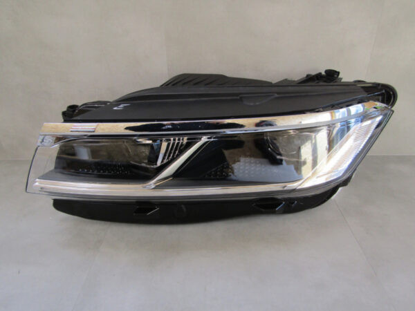KOPLAMP VW VOLKSWAGEN Touareg 761 Full LED 18-23 LINKS 761941035B Q418/C179