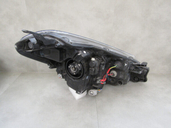 KOPLAMP Toyota Yaris 3 III FACELIFT Normaal 14-17 Links Q548/K5/1D
