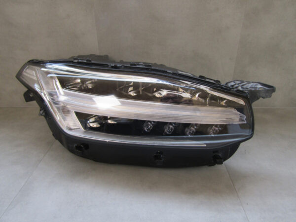 Koplamp Volvo XC90 II FULL LED ACTIVE Rechts 31468583 Q778/E56
