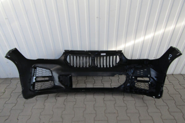 Bumper BMW X1 F48 Facelift LCI M SPORT HYBRID 51118075875 Voorbumper JM1738
