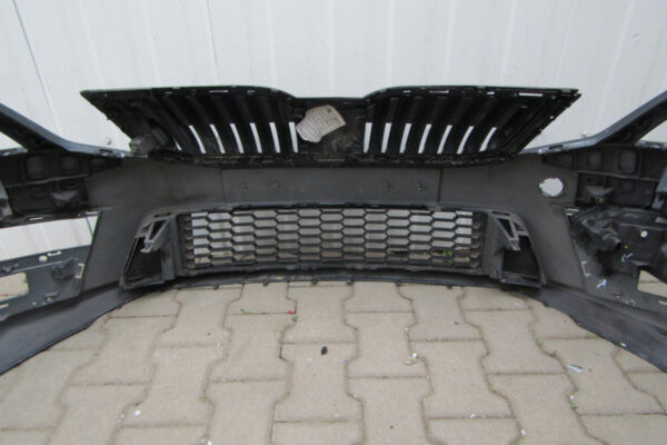 Bumper Skoda Octavia 3 III 5E0 RS Facelift 16-5E0807221AA Voorbumper PJ337