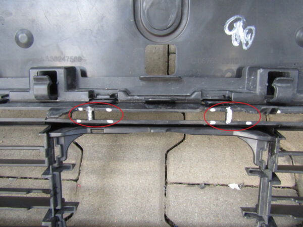 Bumper   Peugeot 308 II 2	 Facelift  17-   Voorbumper  Q6229