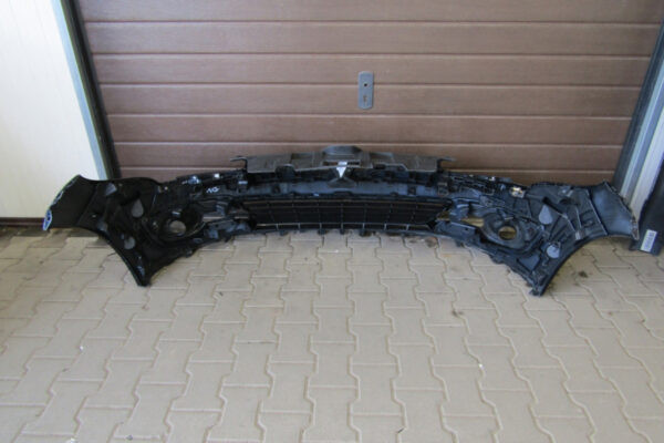 Bumper	Renault Megane 3 III  Facelift	14-16  Voorbumper  Q1872