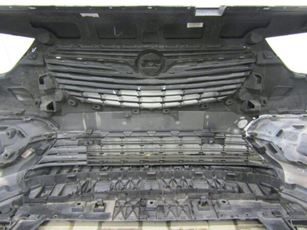 Bumper Opel Combo E 18- Voorbumper MZ22