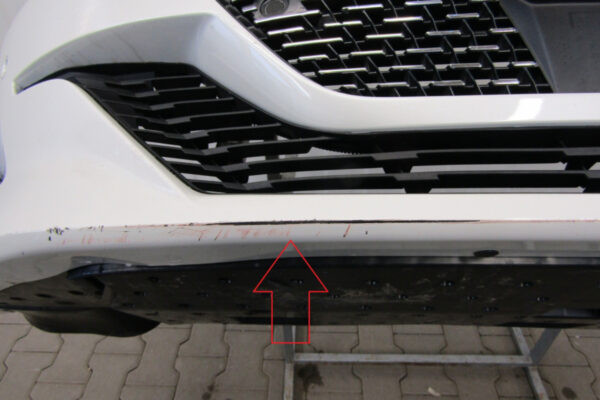 Bumper  Peugeot 208 II 2 GT LINE 19-  Voorbumper   Q1657