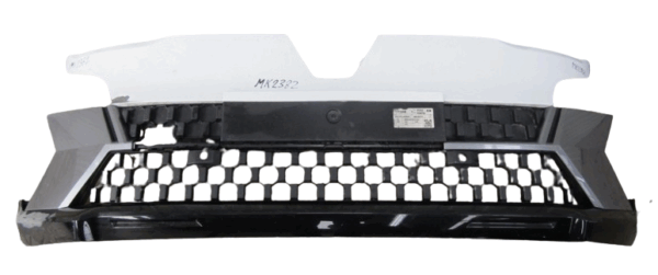 Bumper RENAULT MEGANE 5 E-TECH 22- 620742561R  Voorbumper  MK2382