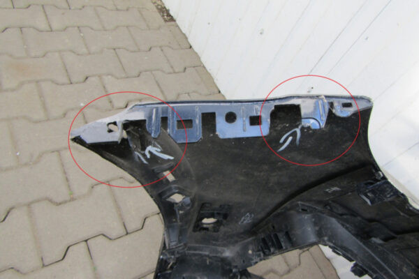 Bumper  Peugeot 5008 II 16-20  981649787    Voorbumper