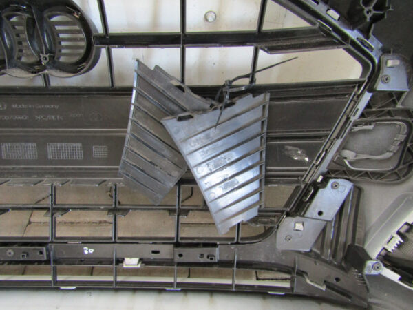 Bumper Audi A4 B9 8W0 Facelift 19- Voorbumper MZ860
