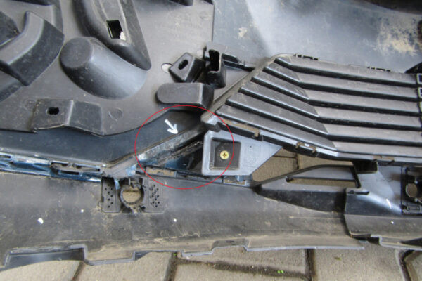 Bumper  Peugeot 3008 5008 II 9836768577	 Facelift  20-    Voorbumper   MK2875