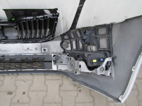 Bumper Skoda Octavia 3 III 5E0 Facelift 16- 5E0807221N Voorbumper MK3215
