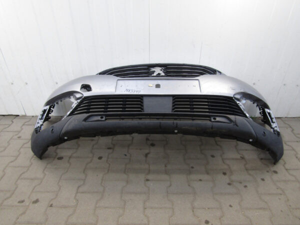 Bumper  Peugeot 5008 II 16-20  9816497877   Voorbumper  MK3349
