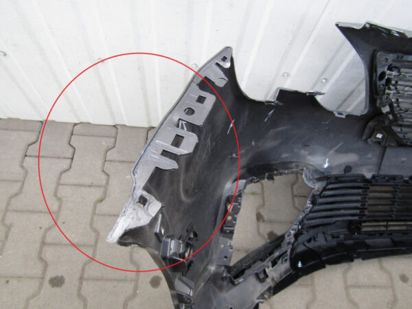 Bumper  Peugeot 5008 II 16-20  9816497877   Voorbumper  MK3349