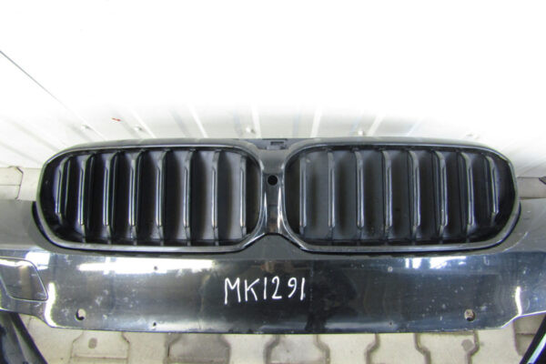 Bumper BMW 5 G30 G31 M-Pakket M Pakket Face lift LCI 20- 5111-8098664   Voorbumper MK1291