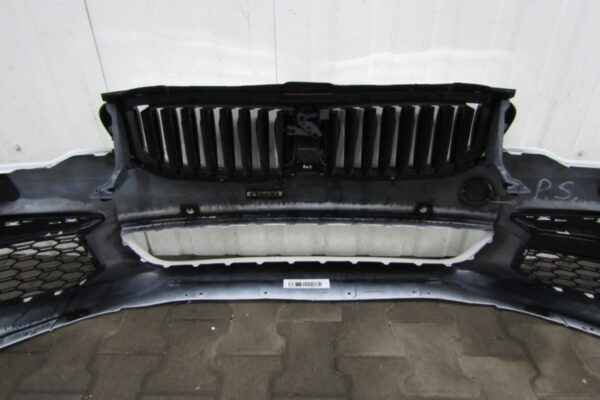 Bumper BMW 5 G30 G31 M-Pakket M Pakket  17-20 8070201 Voorbumper HK196