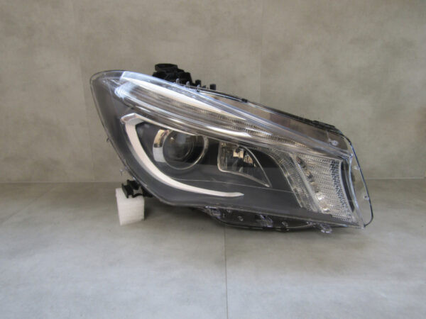 Koplamp Mercedes CLA W117 Xenon BIXENON 13-16 A1179064600 Rechts A1030/D145