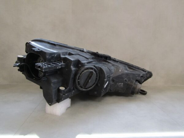 Koplamp Audi A4 B9 Xenon 15-19 8W0941005 LINKS S1029/F110