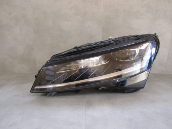 KOPLAMP SKODA SUPERB 3 III FACELIFT FULL LED 19- 3V1941015D LINKS A996/4K/5E