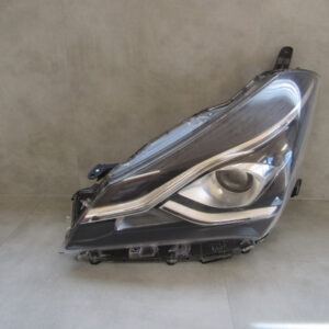 KOPLAMP TOYOTA YARIS 3 III FACELIFT NORMALE LENS + LED 17-20 LINKS A1134/4K/9E