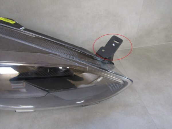 KOPLAMP FORD FIESTA MK8 MK 8 LED ZWART 17-21 RECHTS A1101/4K/13F