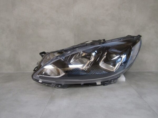 KOPLAMP FORD KUGA MK3 III 19-24 LV4B-13BW030-AK LINKS A1094/4K/13G
