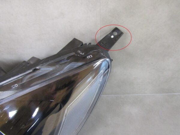 KOPLAMP FORD KUGA MK3 III 19-24 LV4B-13BW030-AK LINKS A1094/4K/13G