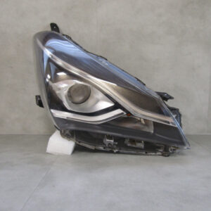 KOPLAMP TOYOTA YARIS 3 III FACELIFT NORMALE LENS + LED 17-20 RECHTS A979/5K/2B