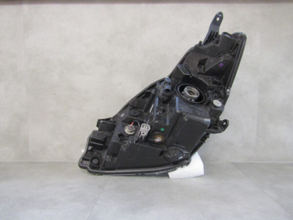 KOPLAMP TOYOTA YARIS 3 III FACELIFT NORMALE LENS + LED 17-20 RECHTS A979/5K/2B