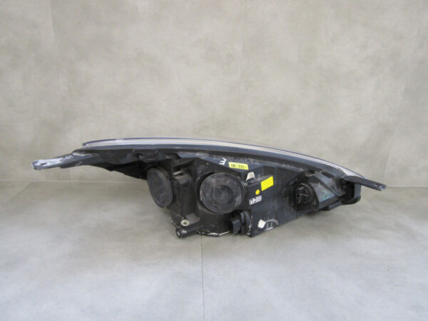 FORD FIESTA MK8 KOPLAMP STANDAARD 17-21 H1BB-13W030-AE LINKS S868/K4/2G