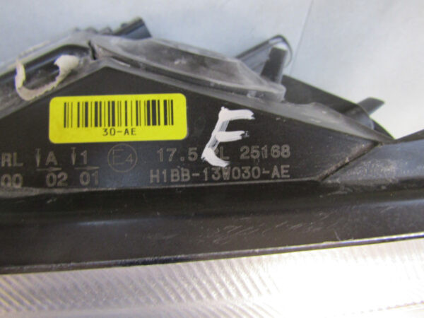 FORD FIESTA MK8 KOPLAMP STANDAARD 17-21 H1BB-13W030-AE LINKS S868/K4/2G